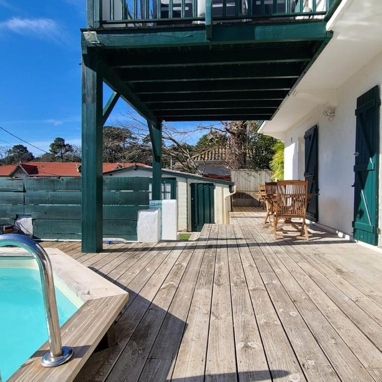 Spacious house with garden and pool - Ferienhaus - 2