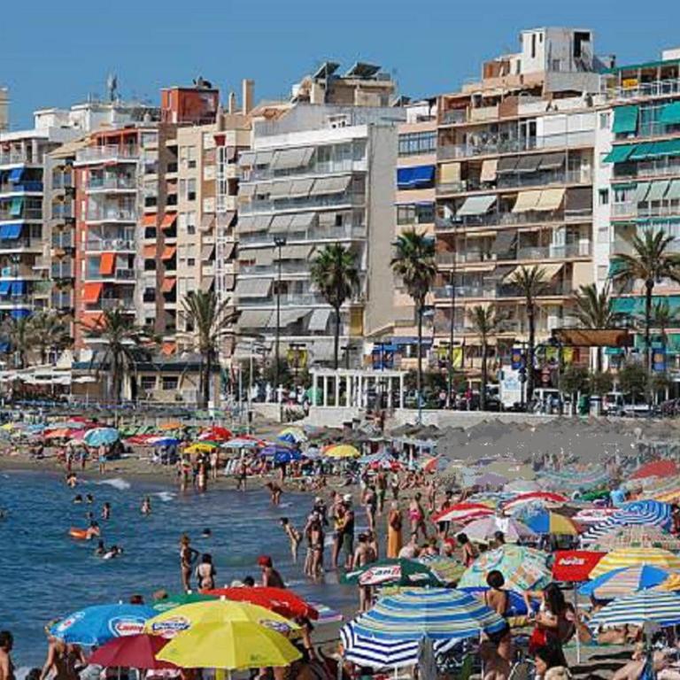 Fuengirola playa carina - Apartamento de 3 dormitorios - 55