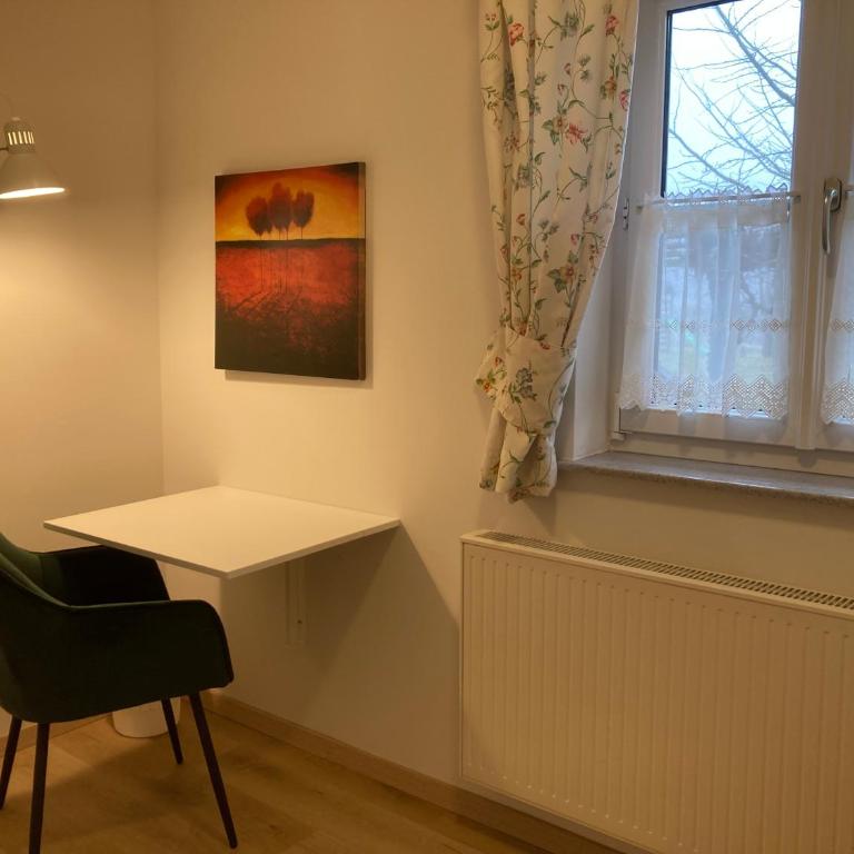 Landhaus Bender Ferienwohnung mit Terrasse und Garten - Apartment mit 2 Schlafzimmern und Terrasse - 19