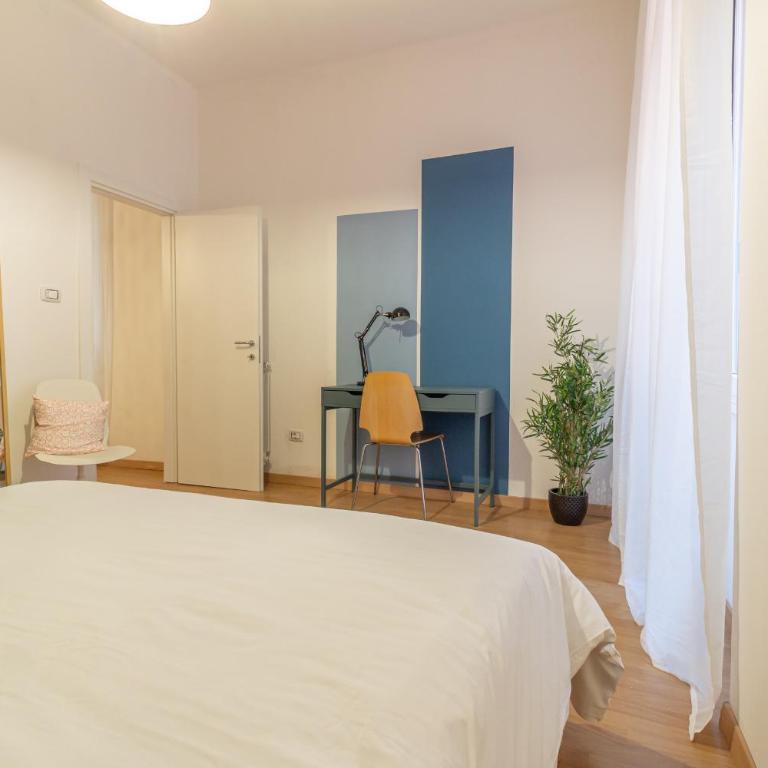 Cozy ThreeRoom Apartment In The Heart Of Bologna - One-Bedroom Apartment - 13