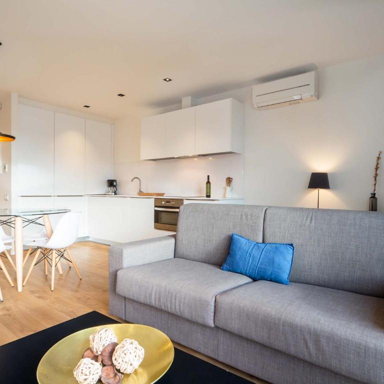 Rent Top Apartments Rambla Catalunya - Apartamento de 1 dormitorio con terraza - 3