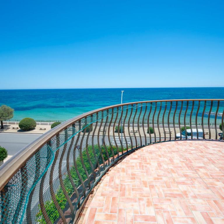 Mare Blu Apartment - Sicilia Vacanza - Appartamento con 3 Camere da Letto - 2