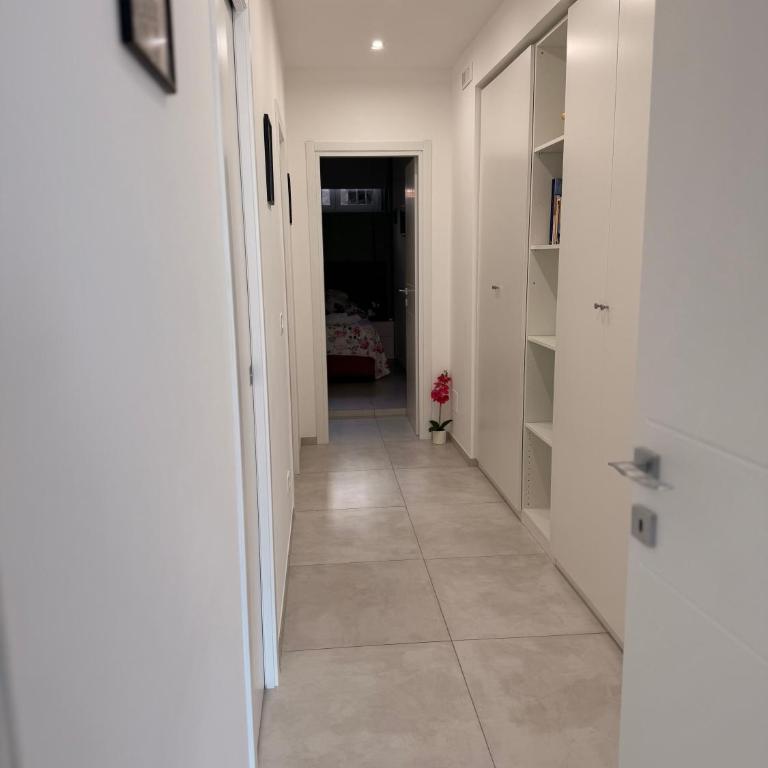 FicuriniasHouse-Cozy Central Flat with Parking - Two-Bedroom House - 27