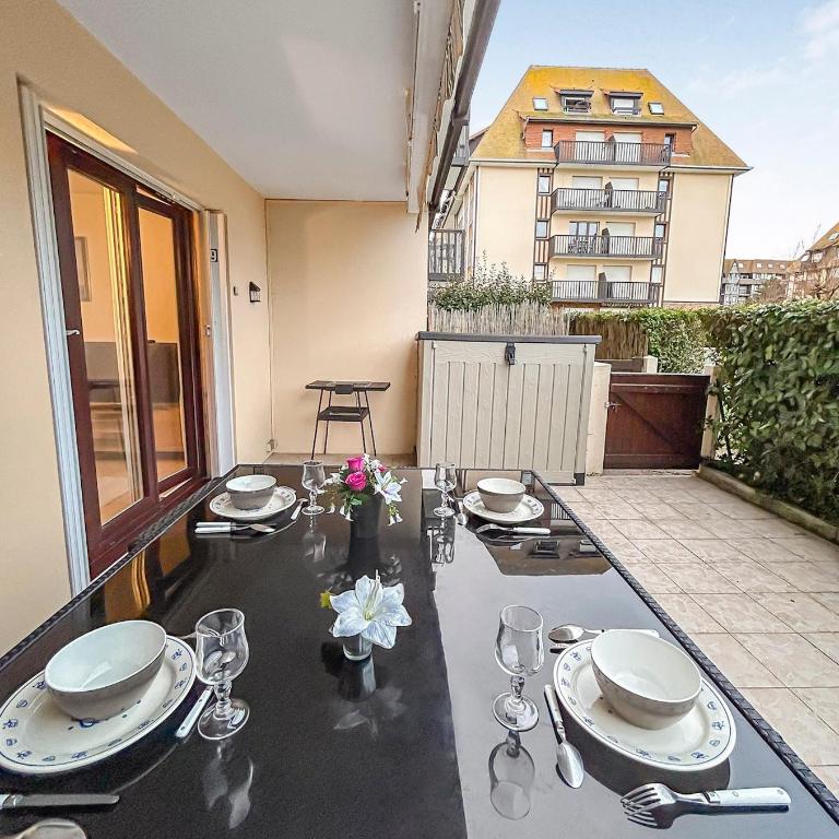 terasse marine, F2 Large terrasse privative à 5mn de la plage - One-Bedroom Apartment - 10