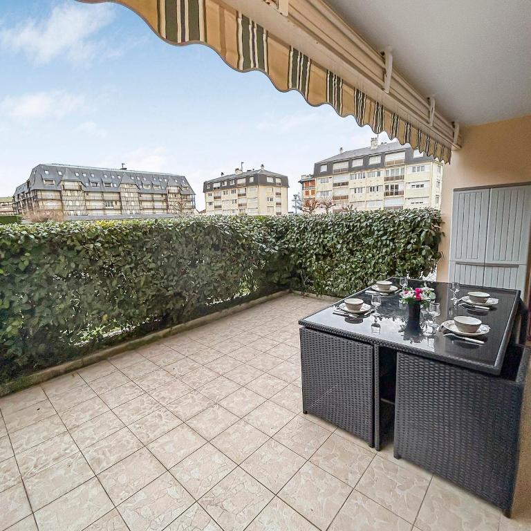 terasse marine, F2 Large terrasse privative à 5mn de la plage - One-Bedroom Apartment - 13
