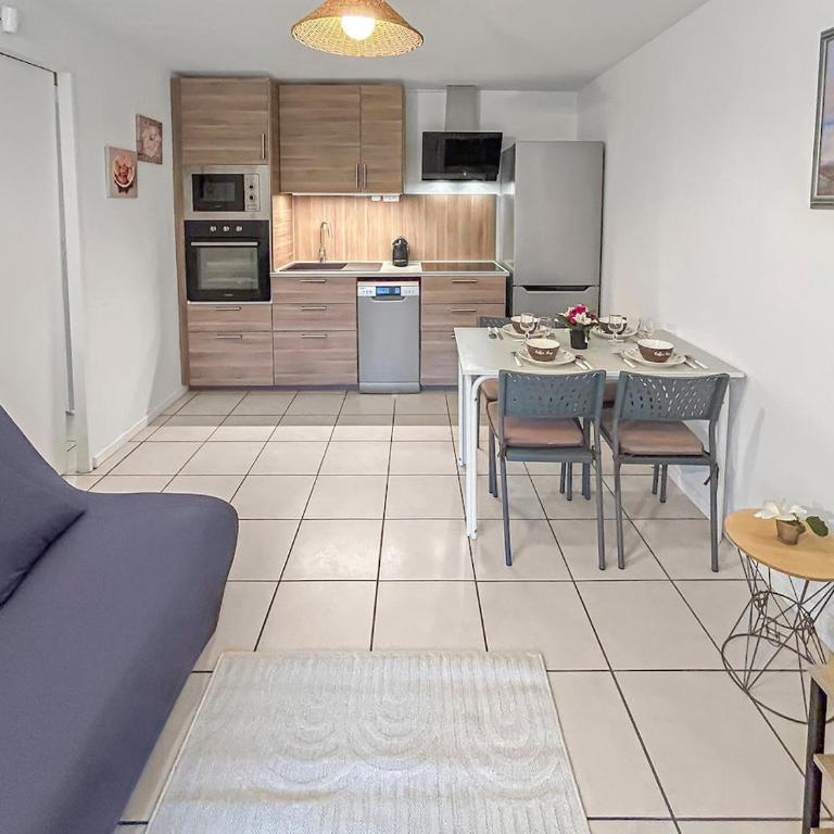 terasse marine, F2 Large terrasse privative à 5mn de la plage - One-Bedroom Apartment - 15