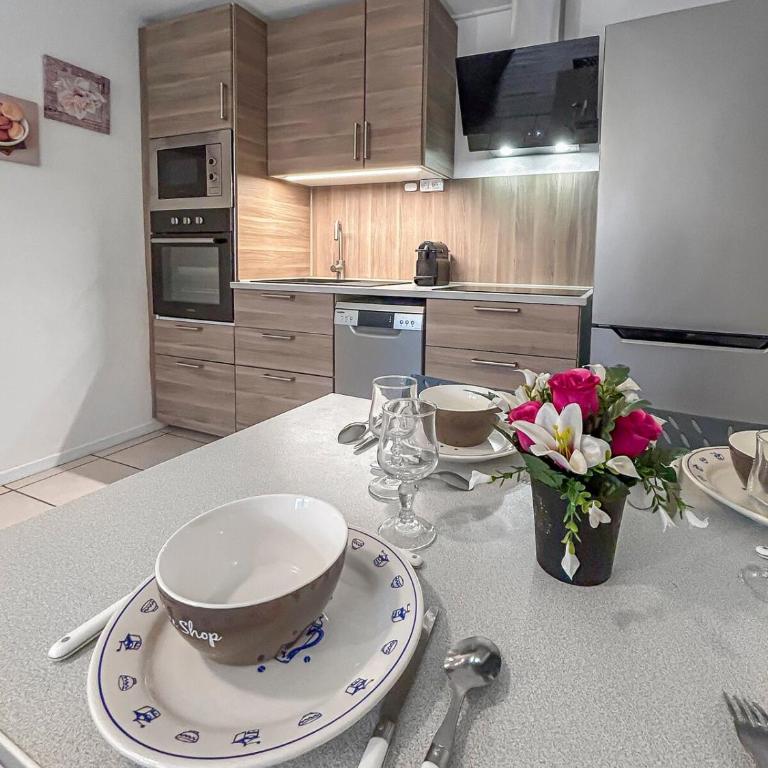 terasse marine, F2 Large terrasse privative à 5mn de la plage - One-Bedroom Apartment - 16