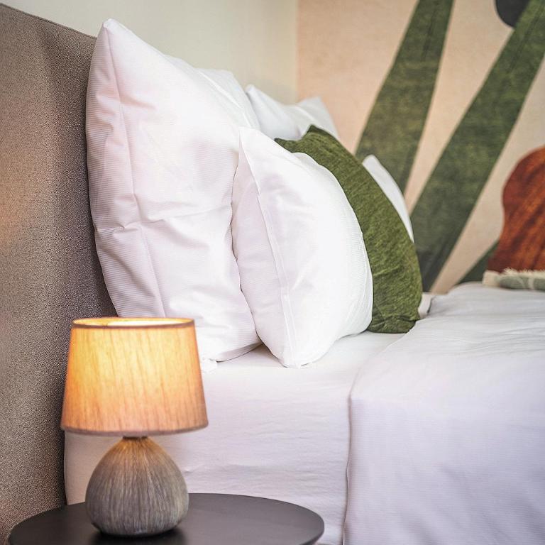 Hotel DAS SAAL - Suite mit Kingsize-Bett und Balkon - 12