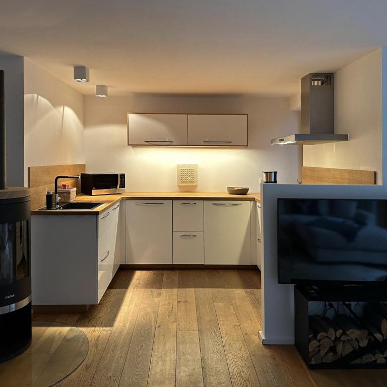 Landhaus Ela - Apartment mit 2 Schlafzimmern und Terrasse - 1