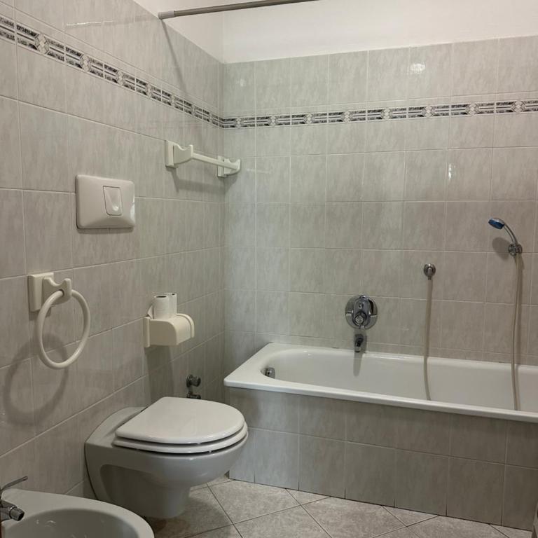 La Lanterna - One-Bedroom Apartment - 18