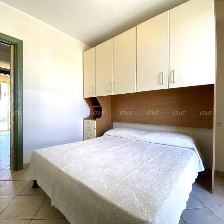Seafront flat - Two-Bedroom House - 10
