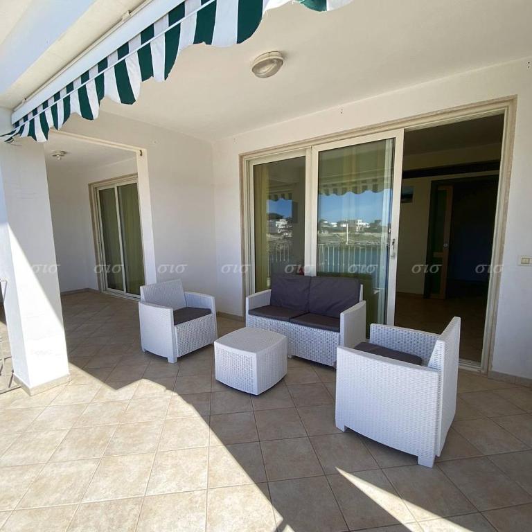 Seafront flat - Two-Bedroom House - 4