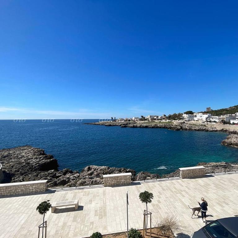 Seafront flat - Two-Bedroom House - 16