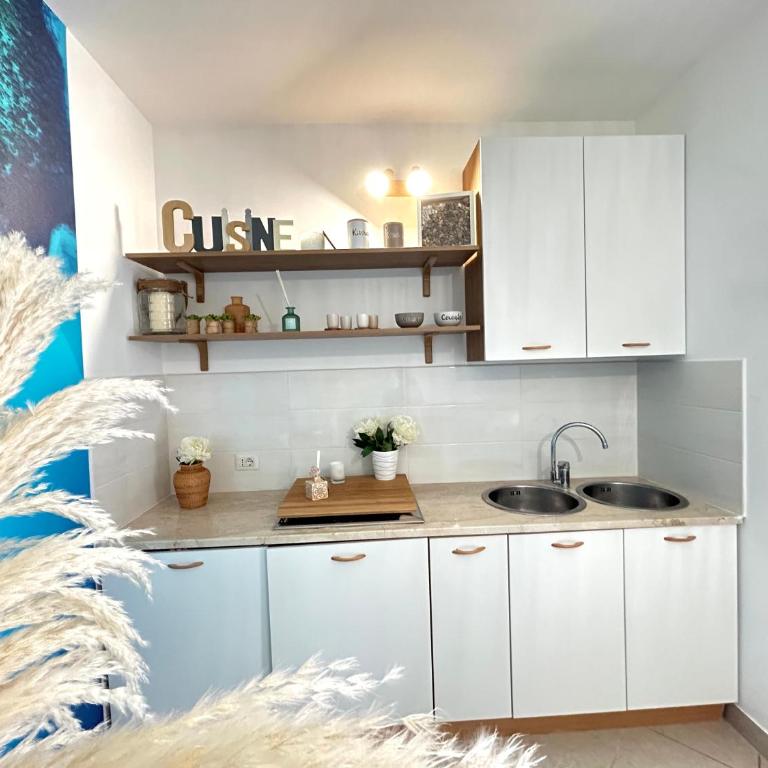 Magagi - One-Bedroom House - 24