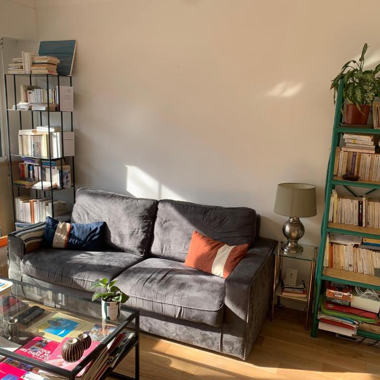 Sunny escape in Belleville - Appartement 1 Chambre avec Balcon et Vue sur la Ville - 1