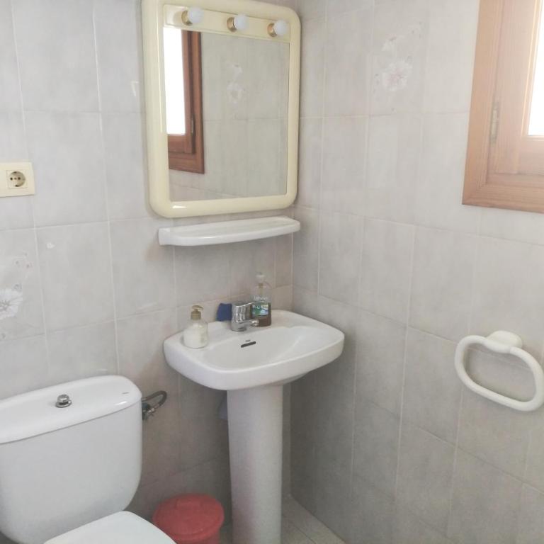 Casa a 85 metros playa 158 m dorm WIFI AA - Casa de 4 dormitorios - 13