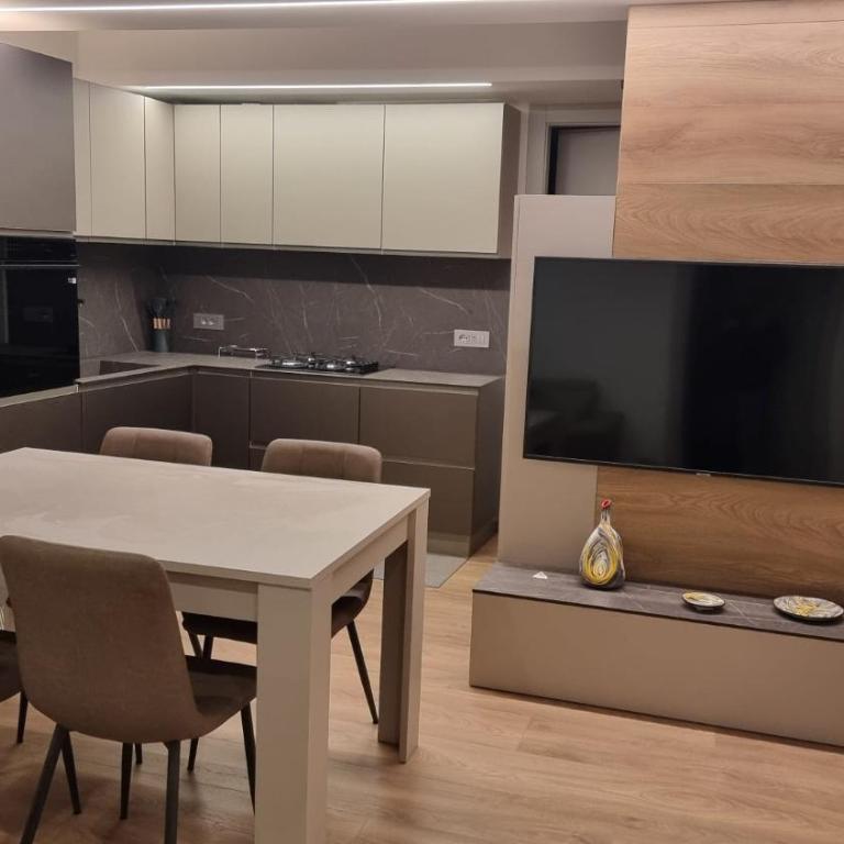 House Cerusa - Appartamento con 2 Camere da Letto - 11