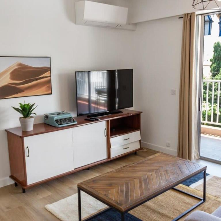 Le Mimosa - Calme - Spacieux - 200m de la mer - Parking - Appartement - 12