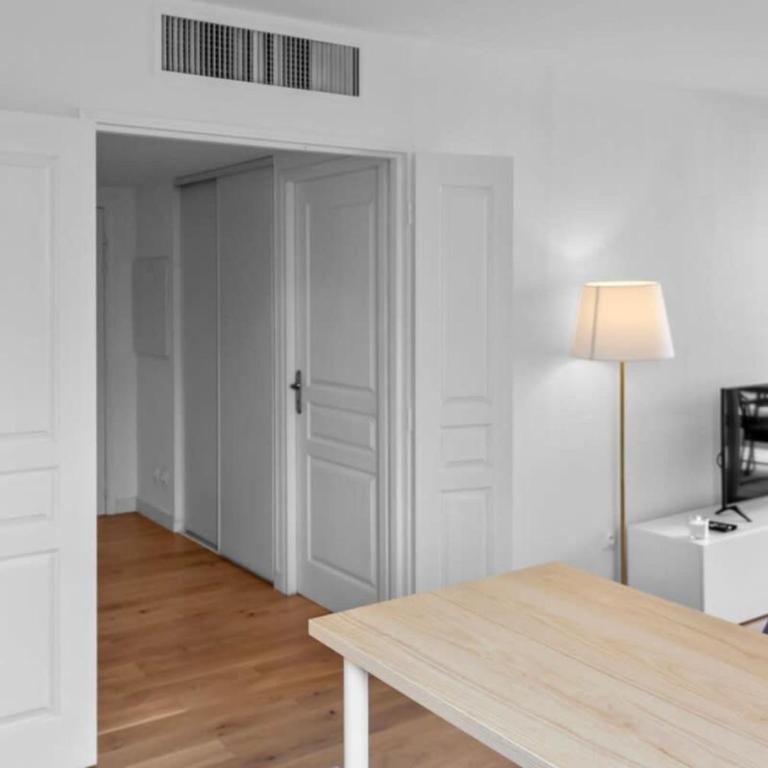 Le Prince - Quiet - Parking - Hypercenter - AC - Apartamento - 57