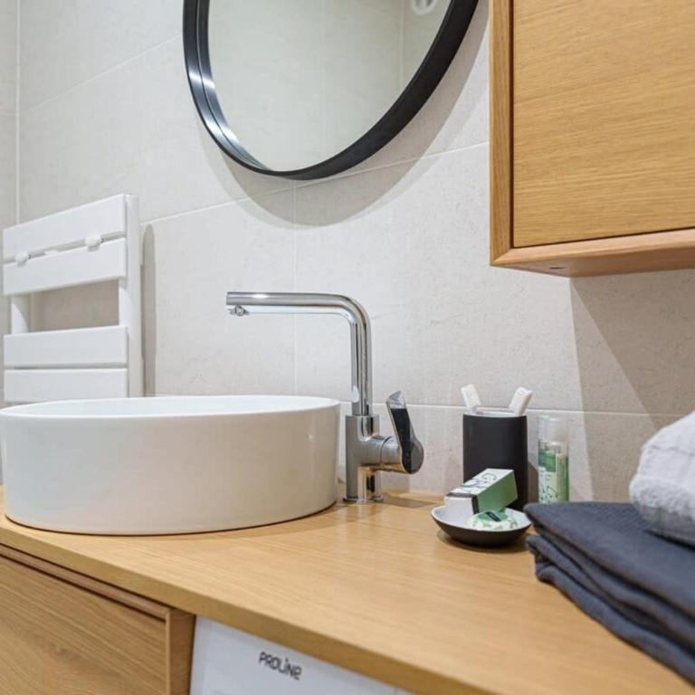 Le Bosquet - Calme - Hypercentre - Clim - Jardin - Appartement 1 Chambre - 54
