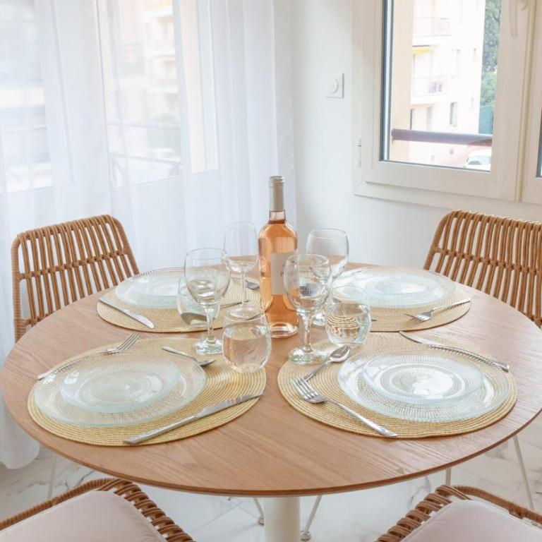 Le Maubourg - Hypercentre - 150m Croisette - AC - Apartamento de 1 dormitorio - 85