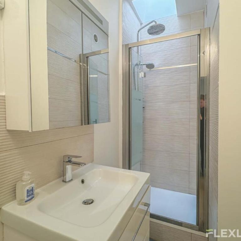 Flexliving - Onebedroom - Malesherbes - Eiffel Tower view - Appartement - 15