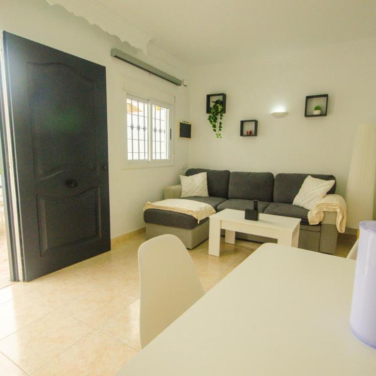 Bungalow Troyano - Paradise Retreat by the Beach - Casa - 3