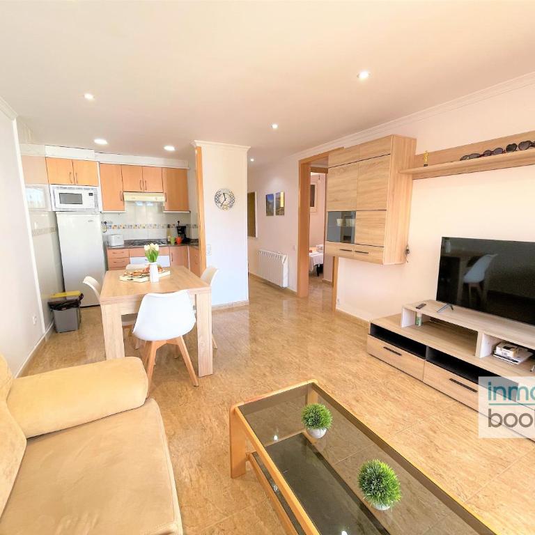 Paradis Sant Sebastian , climatizado y con piscina - Three-Bedroom Apartment - 16