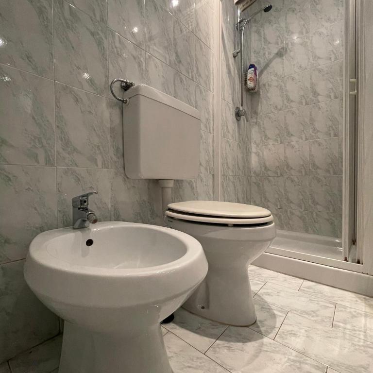 Grazioso bilocale in palazzo liberty in zona Porta Susa - Appartamento con 1 Camera da Letto - 12