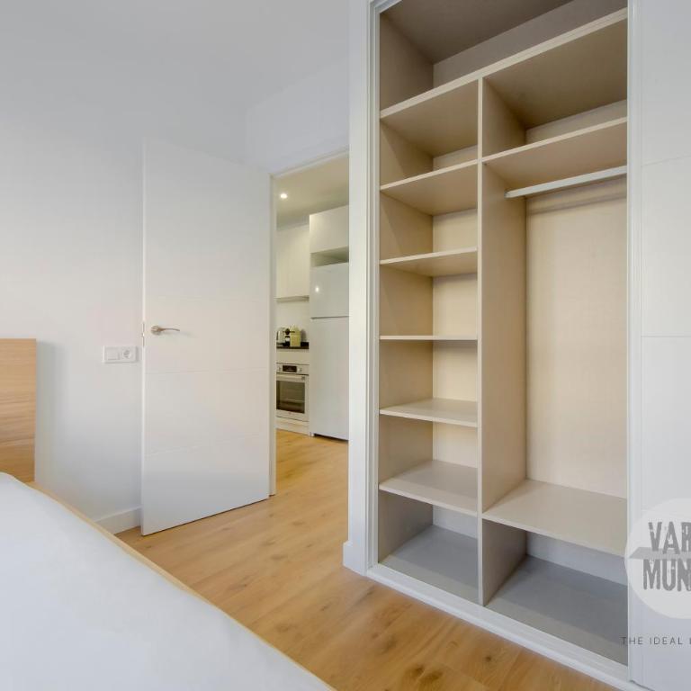 Descanso con parking para 4, vive la Latina - One-Bedroom Apartment - 19