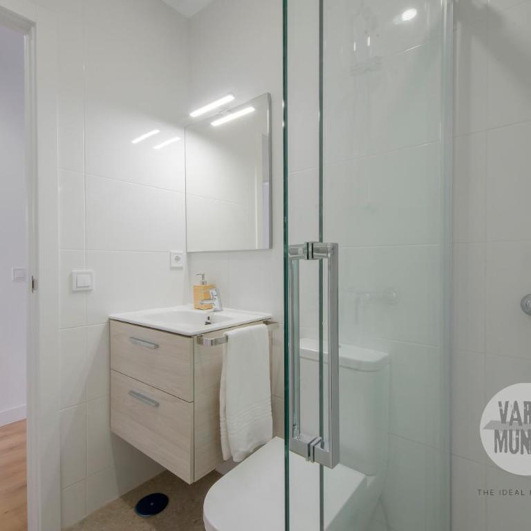 Descanso con parking para 4, vive la Latina - One-Bedroom Apartment - 6