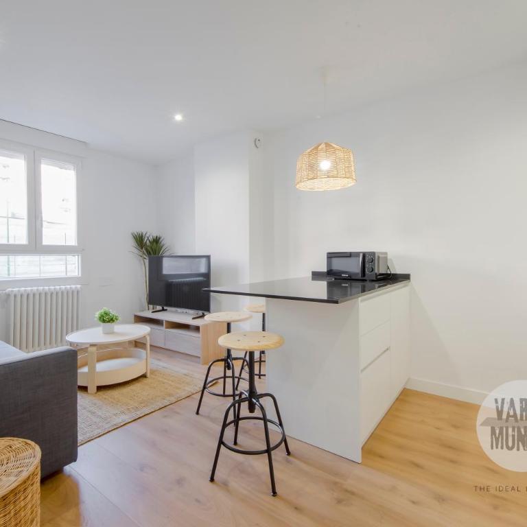 Descanso con parking para 4, vive la Latina - One-Bedroom Apartment - 21