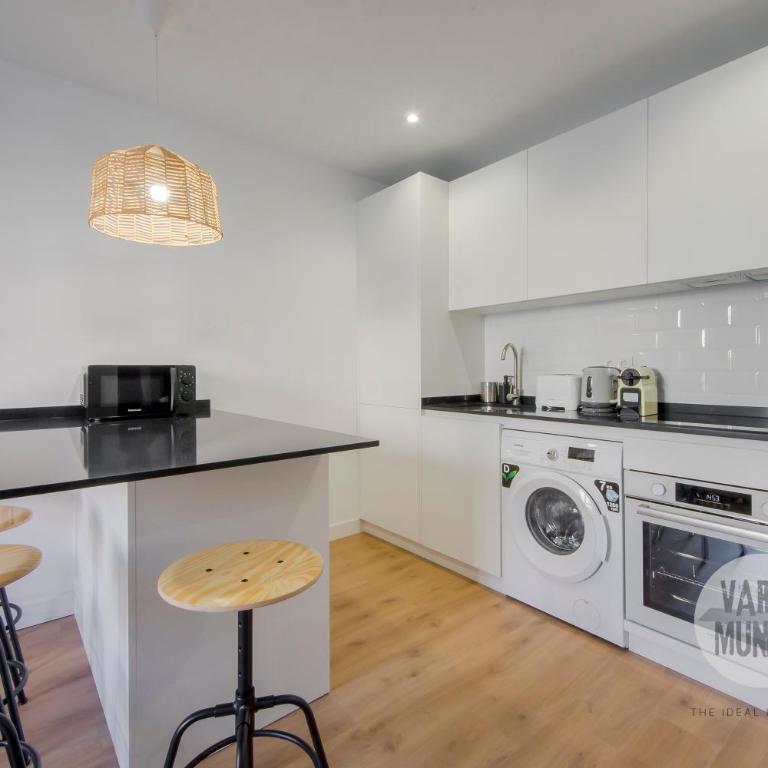 Descanso con parking para 4, vive la Latina - One-Bedroom Apartment - 12