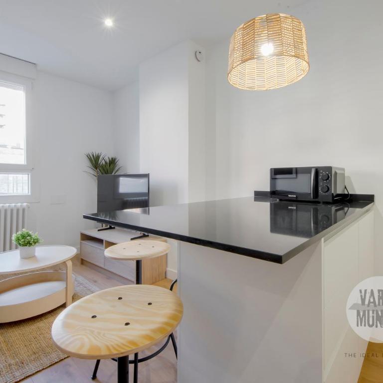 Descanso con parking para 4, vive la Latina - One-Bedroom Apartment - 14