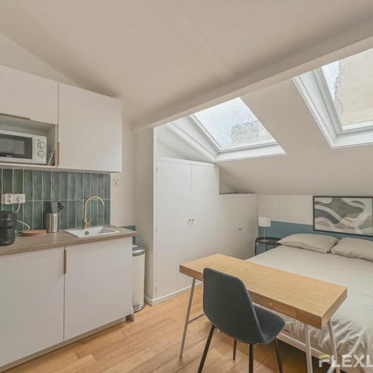 Paris 7e - Elegant Studio near Eiffel Tower & Seine - Studio - 1