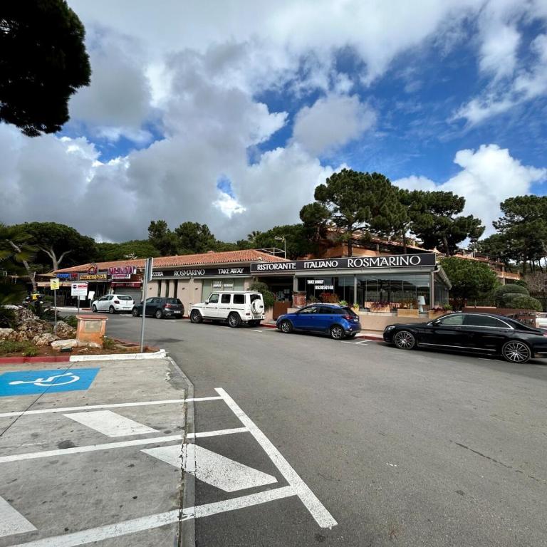 Newly Furnished Central Elviria - Apartment - 7