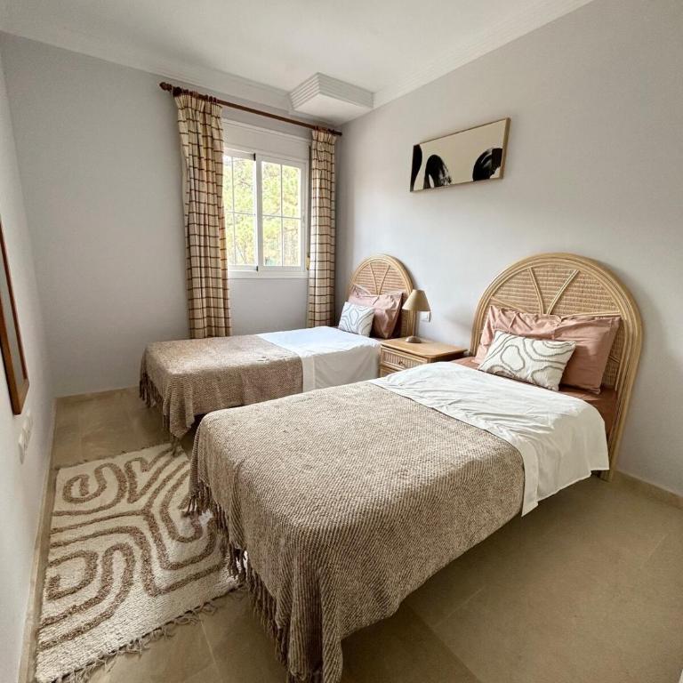 Newly Furnished Central Elviria - Apartment - 12