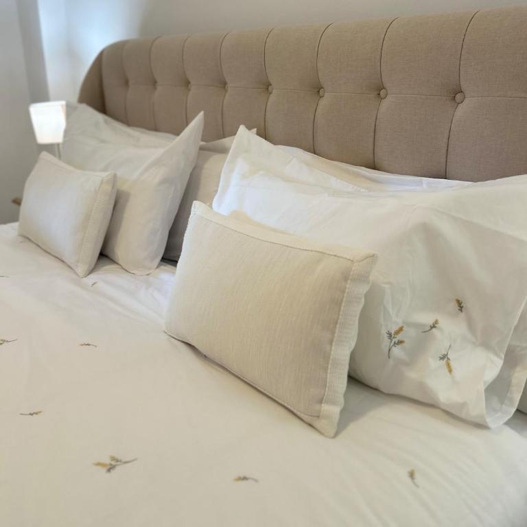 Newly Furnished Central Elviria - Apartment - 17