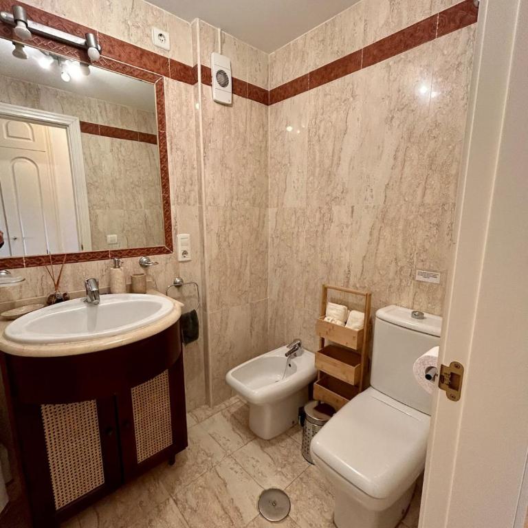 Newly Furnished Central Elviria - Apartment - 18