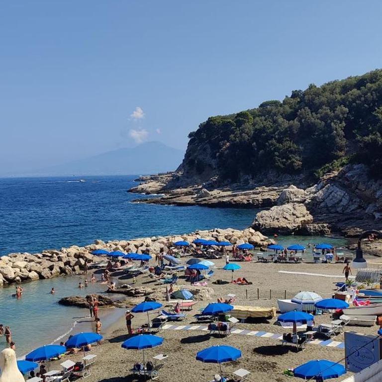 Sapphire Rooms - Appartamento con 2 Camere da Letto, Terrazza e Vista Mare - 11