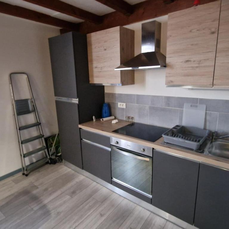 Appartement T3 proche centre-ville NARBONNE - Apartment mit 2 Schlafzimmern - 3
