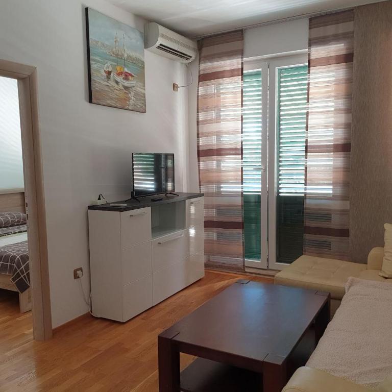 Victor Apartments - Apartman s 1 Spavaćom Sobom i Terasom - 3