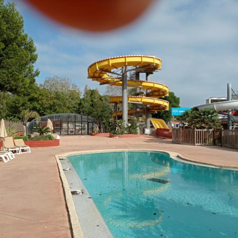 Mobile home grande terrasse à Canet - Chalet de 3 dormitorios - 12
