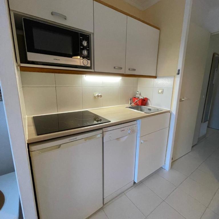 Appartement Cannes, Piscine - Terrasse, Jardin Privatif - 4 Personnes - Appartement 1 Chambre - 7