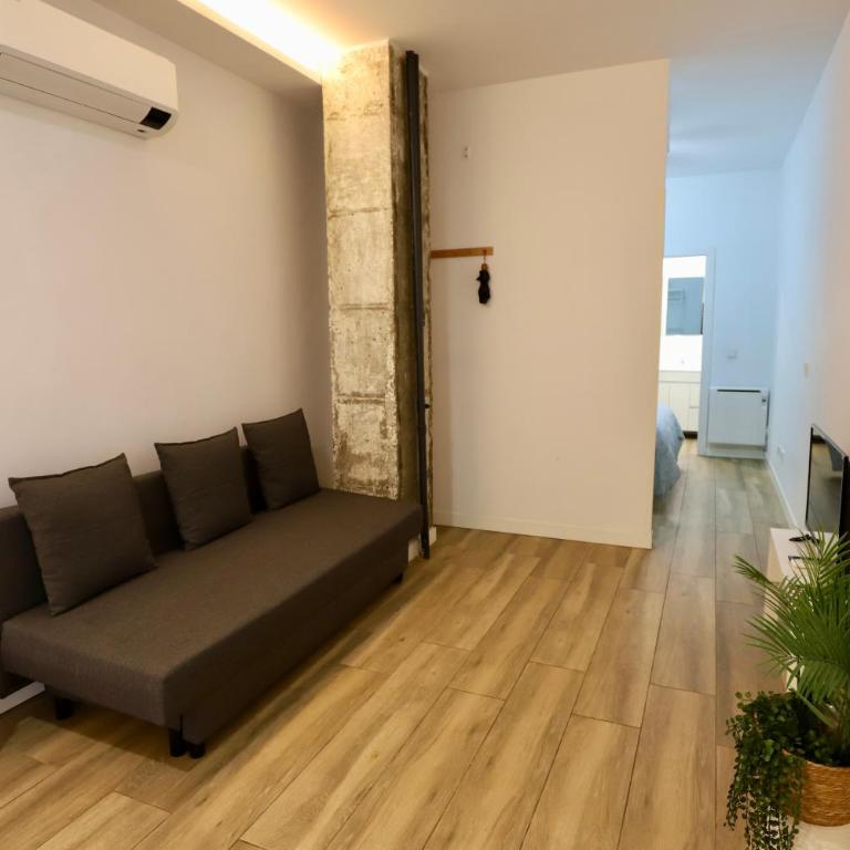Apartamentos corazón de Chamberí - One-Bedroom Apartment - 19