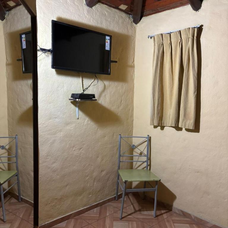 Hospedajes Millaray - Habitación Doble con baño privado - 4