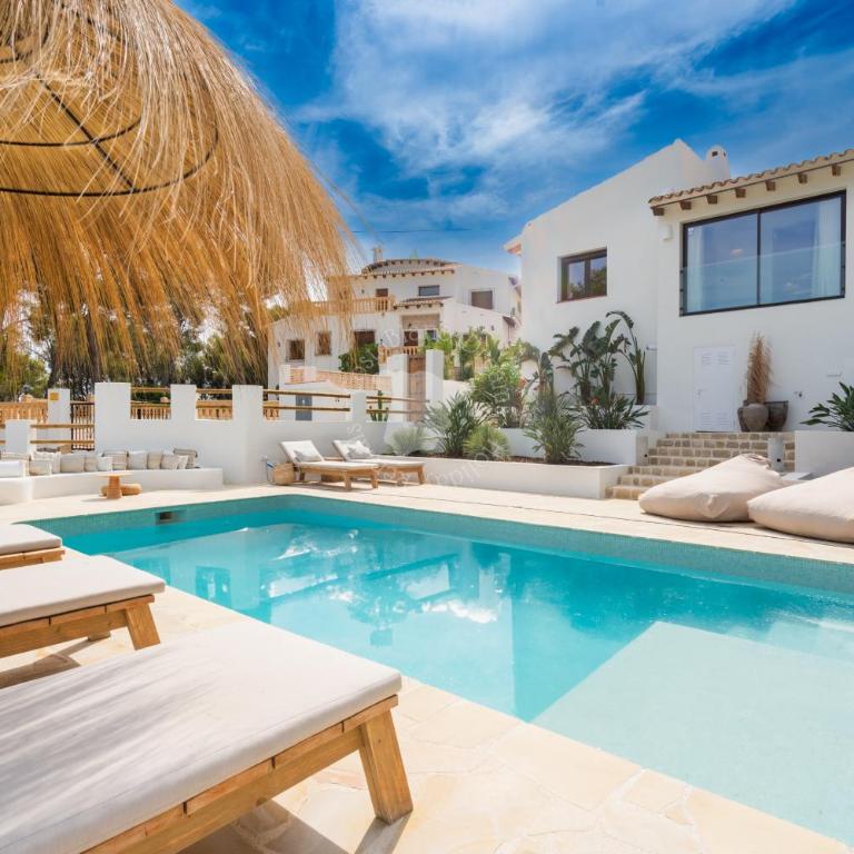 Casa Bobbie - Villa with Private Pool - 2