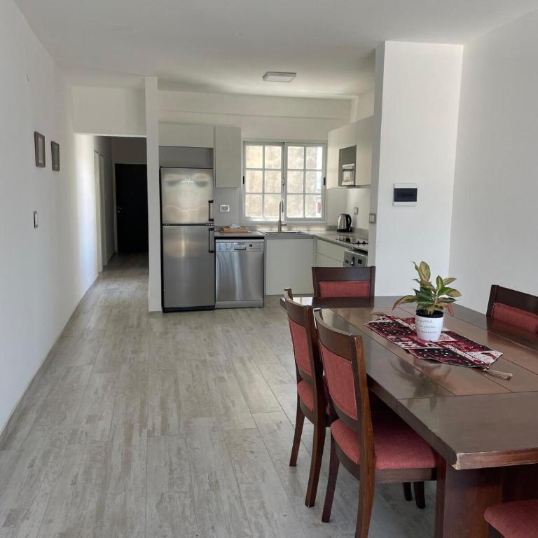 Luminoso y Amplio departamento centrico - One-Bedroom Apartment - 1