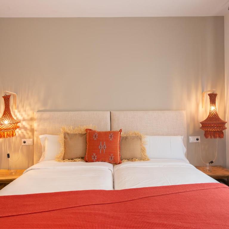 Hostal Boutique Es Portalet - Habitación Familiar con balcón - 1