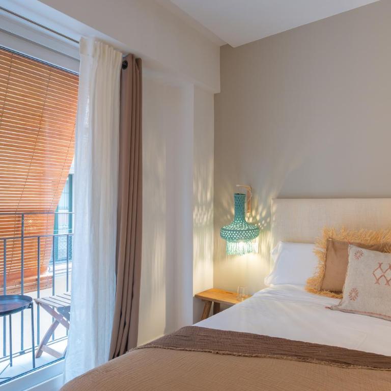 Hostal Boutique Es Portalet - Habitación Doble Superior con balcón - 4